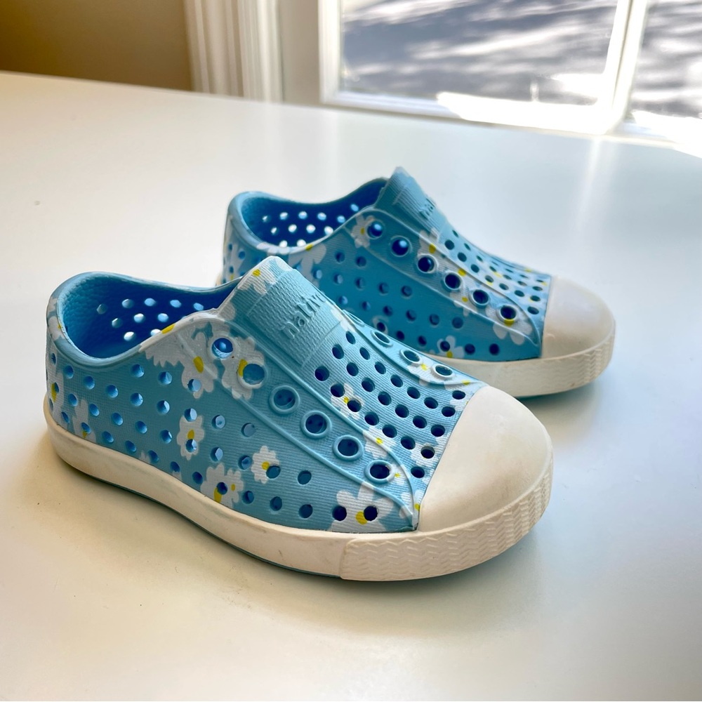 Native Toddler Shoes Blue Floral Size C4